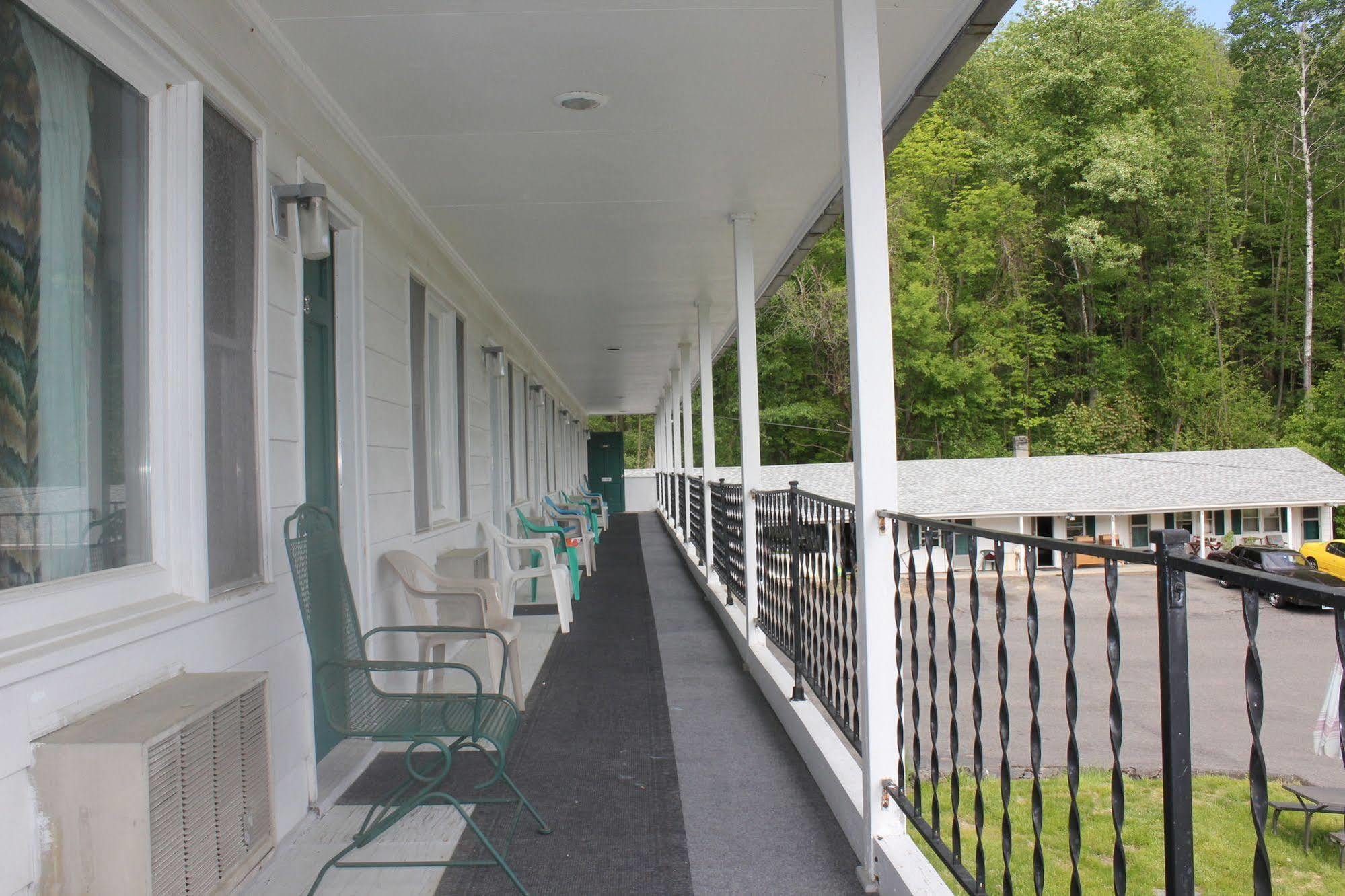 Green Valley Motel Williamstown Extérieur photo